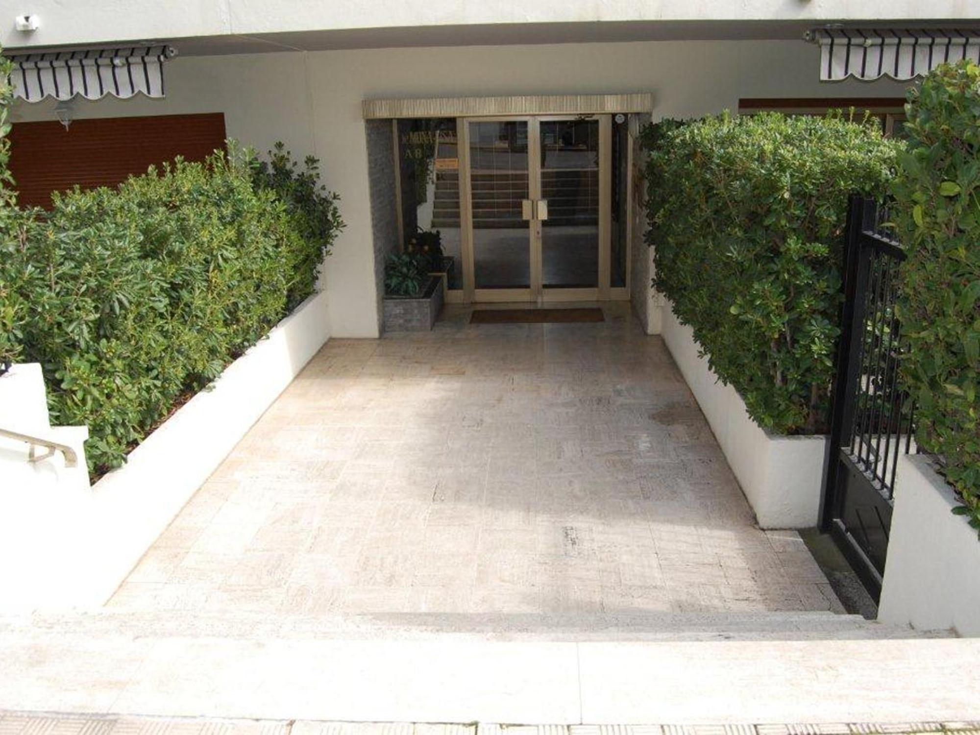 Studio Moderne Avec Terrasse Proche Plages Et Centre, Wifi Gratuit - Fr-1-196-216 Ментона Екстериор снимка